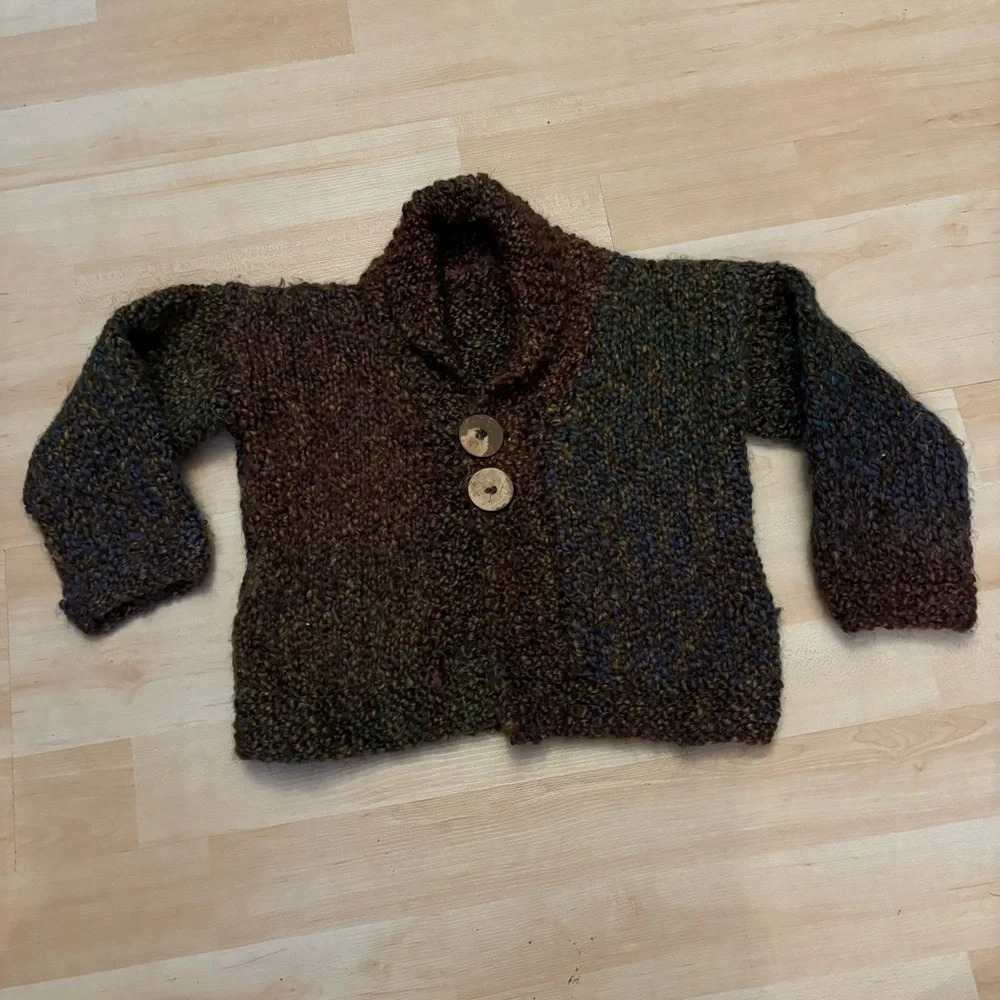 🛍️3/$30 Handcrafted handknit baby button up ombré cardigan sweater